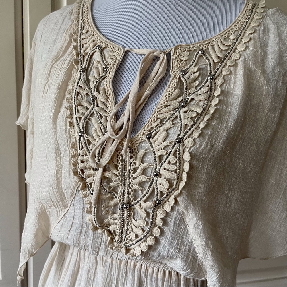 2b Bebe Boho Bohemian Flutter Sleeve Beaded Croch… - image 1